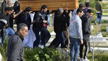 Algerian Yacine shot by a French racist cop