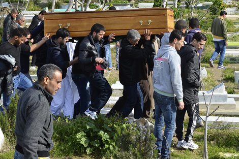 Algerian Yacine shot by a French racist cop