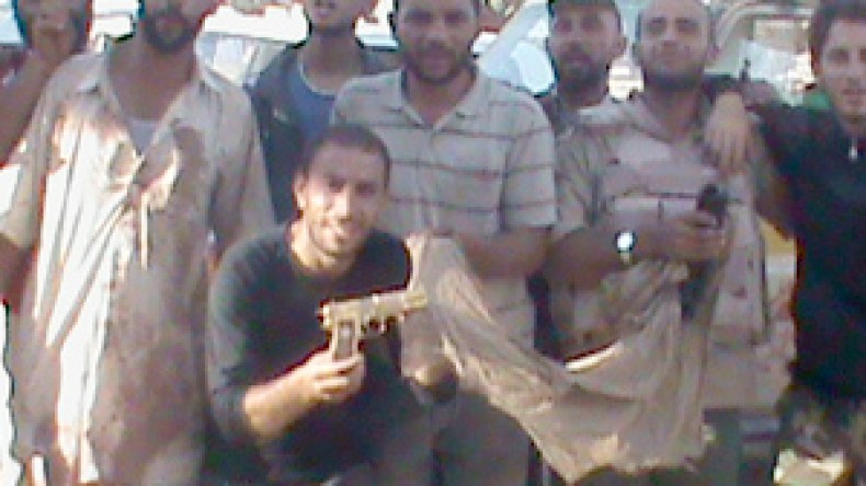 مبعوث الشروق يروي القصة ‬الكاملة ‬لنهاية‮ ‬معمـرالقـذافي