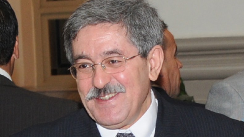 أويحيى  يرد على إشاعة التغيير الحكومي:عليكم بالتفريق بين اللوبيا والعدس