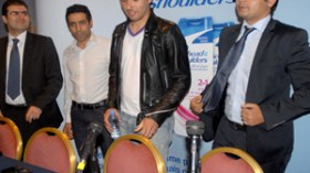 ‮”‬هيد‭ ‬اند‭ ‬شولديرز‮”‬‭ ‬تتعاقد‭ ‬مع‭ ‬عنتر‭ ‬يحيى‭ ‬وتغازل‭ ‬شاوشي‮ ‬وبلومي