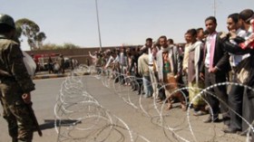 آلاف الطلاب والمحامين يتظاهرون في صنعاء للمطالبة برحيل صالح