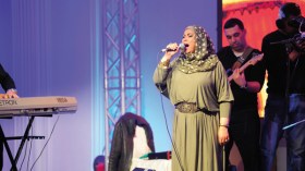 الشابة يمينة: ارتديتُ الحجاب عن قناعة والقرار لم يكن مفاجئا لأولادي وعائلتي!