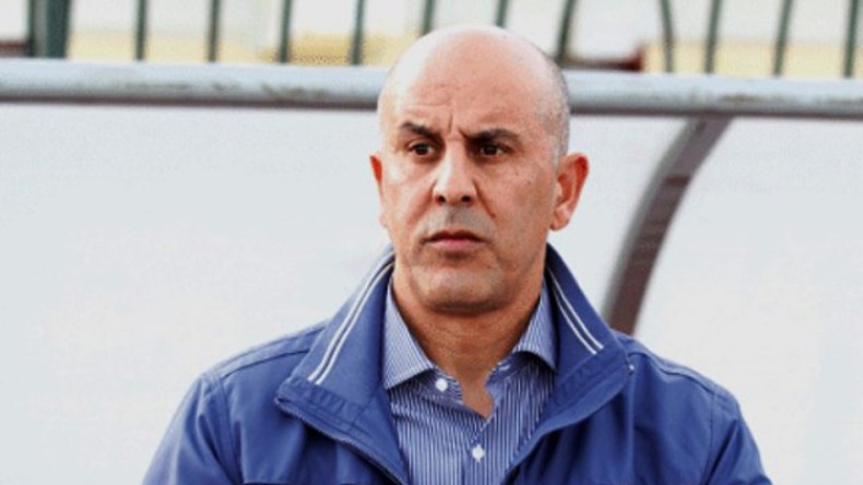 بوغرارة يعدل عن استقالته ويعود إلى تدريب شبيبة سكيكدة