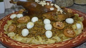 طقوس غريبة لذبح الديك الرومي في “يناير” بالبويرة