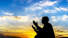 جوع وخضوع ودعاء وخشوع