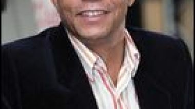 Novelist Yasmina Khadra receives 2010 Campus de Cristal award