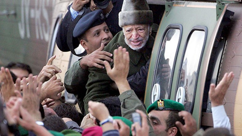 ياسر عرفات.. آخر الثوّار المحترمين