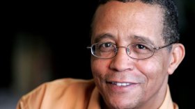 ياسمينة خضرا: لم أترشح للرئاسيات لتصفية حسابات