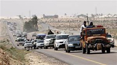 Misrata attaquée, les rebelles libyens s'organisent dans l'Est