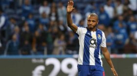 مسؤولو بيتيس في مسعى جاد لِانتداب براهيمي