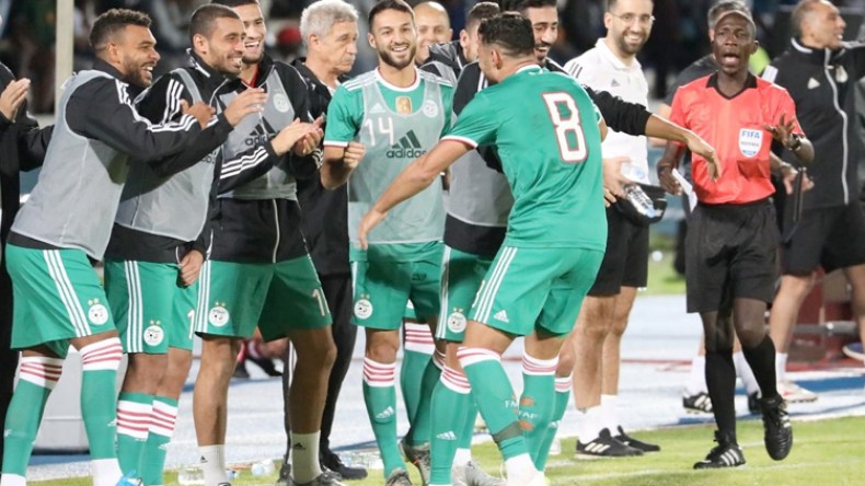 الخضر يتنقلون إلى الاحترافية داخل وخارج الوطن