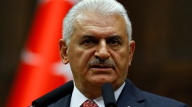 رئيس وزراء تركيا: لا يمكن أن نتنازل بشأن تسليم غولن