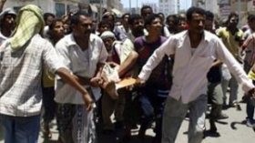 الجزائريون‭ ‬المحاصرون‭ ‬في‭ ‬اليمن‭ ‬للشروق‭ :‬ ‭ ‬قوتنا‭ ‬اليومي‭ ‬الدقيق‭ ‬والماء
