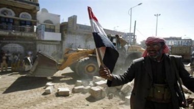 Yémen: début du démantèlement du camp de protestation à Sanaa
