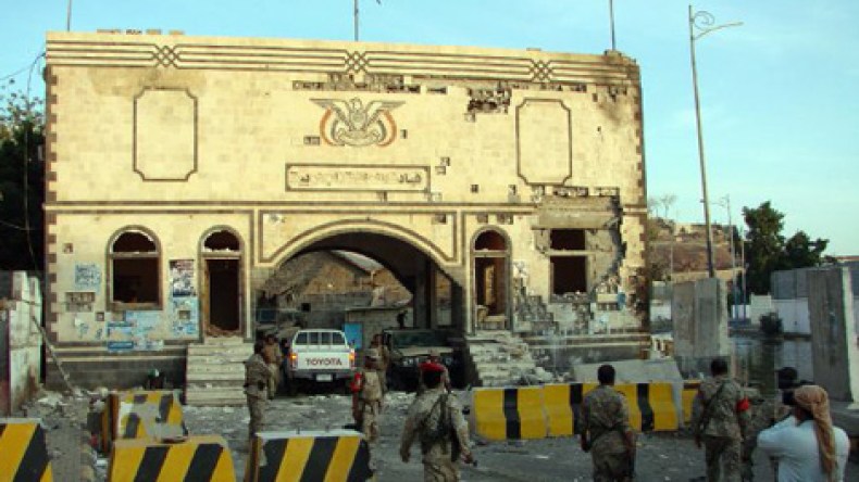 نجاة رئيس لجنة صياغة الدستور في اليمن من محاولة اغتيال
