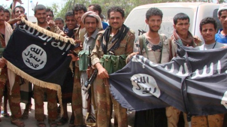 مقتل 15 حوثياً في هجمات للقاعدة وسط اليمن