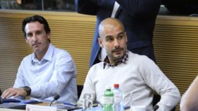 غوارديولا: لا أعتقد أن اللغة الإنجليزية وراء إقالة مدرب أرسنال