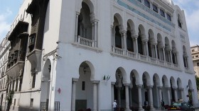 تحويل مشروع ملاعب جوارية إلى سكنات يثير غضب سكان الكاليتوس