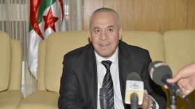 شرفة في أول اجتماع بعد استوزاره في قطاع السكن