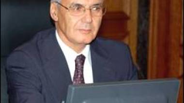 Algeria to launch an “ambitious” program of renewable energies development on 20 years