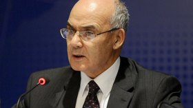 يوسف يوسفي: سنعيد دراسة ملف تصنيع السّيارات