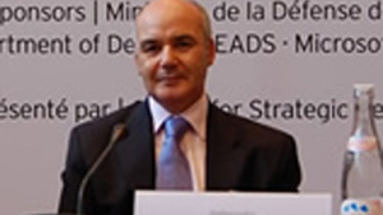 شخصيات  مخضرمة  وأخرى  تطرق  باب  الحكومة  لأول  مرة