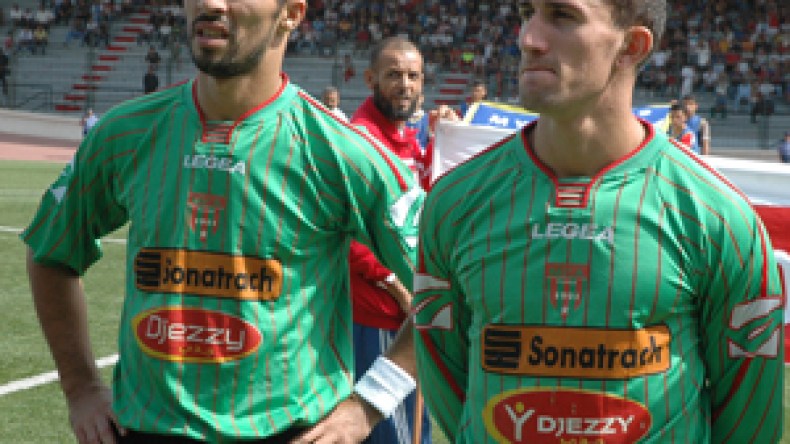 إدارة مولودية الجزائر تفكر في الاستغناء عن بلقايد وحجاج