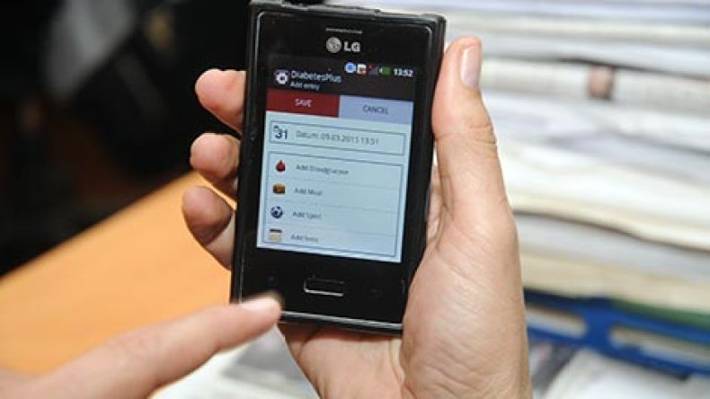 التطبيقات الطبية تتحول إلى طبيب بديل لآلاف المرضى الجزائريين