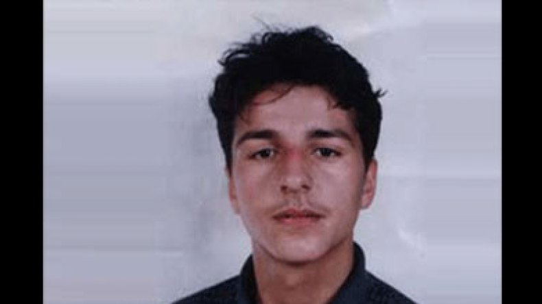 عائلات تونسية وجزائرية تتظاهر أمام مقر الحكومة التونسية لمطالبة العراق بإرجاع أبنائهم