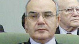 Youcef Yousfi, un ami de Bouteflika pour désamorcer les “bombes” de Sonatrach
