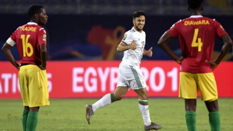 آدم الوناس لن يلعب مع “الخضر” حتى مارس المقبل