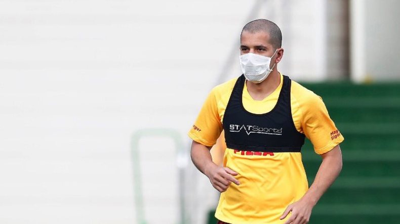 لِهذا السبب توقّفت تدريبات فيغولي وزملائه