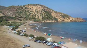 شاطئ العقيد عباس في تيبازة يستعيد بريقه ويتحول إلى فضاء عائلي