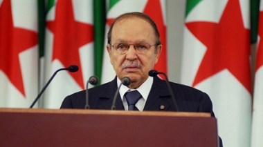 Le président Bouteflika met fin aux fonctions des ministres élus députés