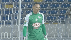 الهلال السعودي يريد حارس وفاق سطيف زغبة
