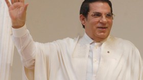 الحكومة التونسية توافق على استقبال جثمان بن علي