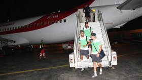 “الخضر” يعودون إلى أرض الوطن