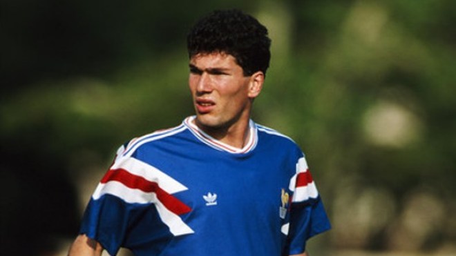 الأسطورة “زيدان” كان بإمكانه المشاركة في كأس إفريقيا