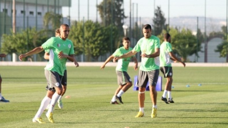 تشكيلة “الخضر” أمام بوركينافاسو