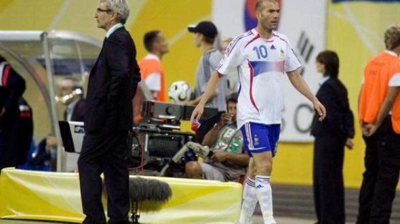 دوميناك: زيدان انتصر لشرفه لكنه ضيّع “الديكة” وفرنسا!