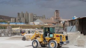 مصنع الإسمنت لعين الكبيرة يرفع إنتاجه إلى 3 ملايين طن