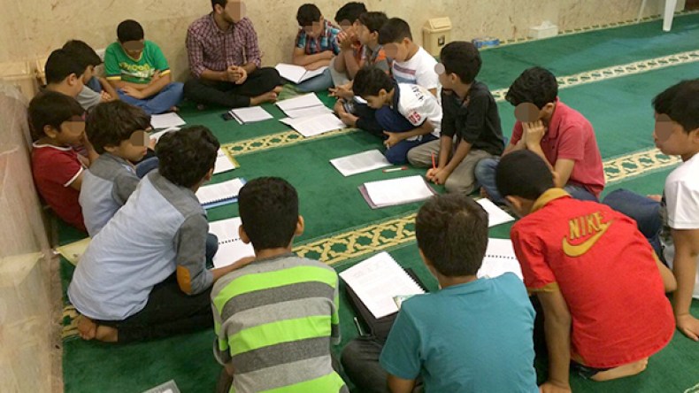 إقبال كبير على الدروس الخصوصية في المساجد