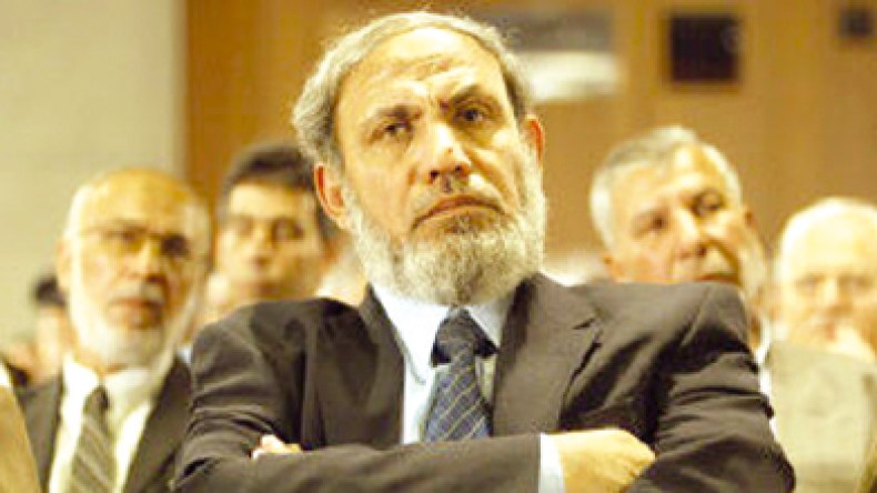 محمود الزهار للشروق:السلطة تمثل قلة من المنتفعين والفاسدين والعملاء