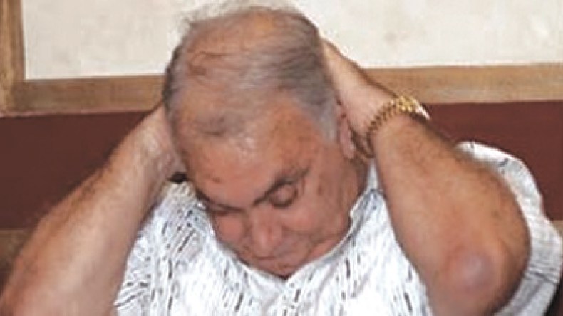 القضاء يستدعي زاهر بتهمة اخفاء عقوبة الفيفا و اختلاس 15 مليون جنيه ‬