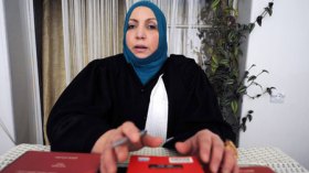 أتعرض‭ ‬لمراقبة‭ ‬لصيقة‭ ‬والأمن‭ ‬حاول‭ ‬الوصول‭ ‬إلى‭ ‬الأدلة‭ ‬بطرق‭ ‬ملتوية‭ ‬