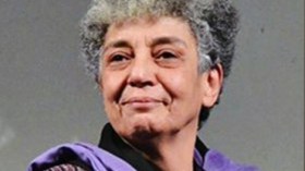 ياحي تكرم المصور الشخصي لتيتو ومالك بن جلول وعبد الرزاق هلال