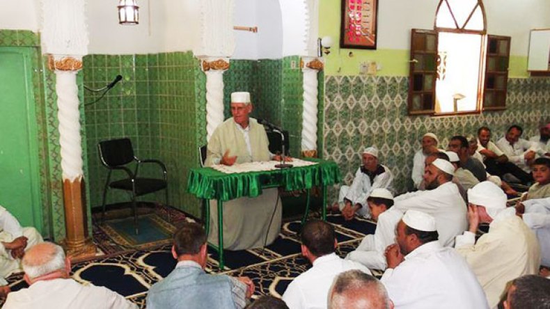 في زاوية سيدي عمرو أولحاج