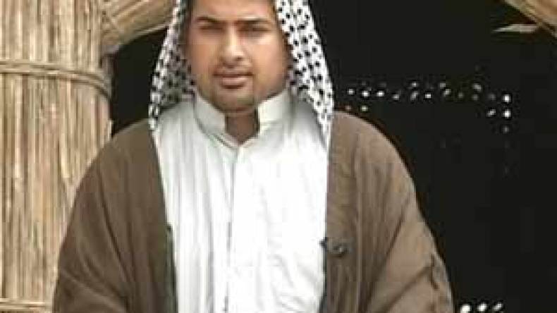 منتظر الزيدي يرغب بالإقامة في سويسرا لعدم تأييدها لاحتلال العراق