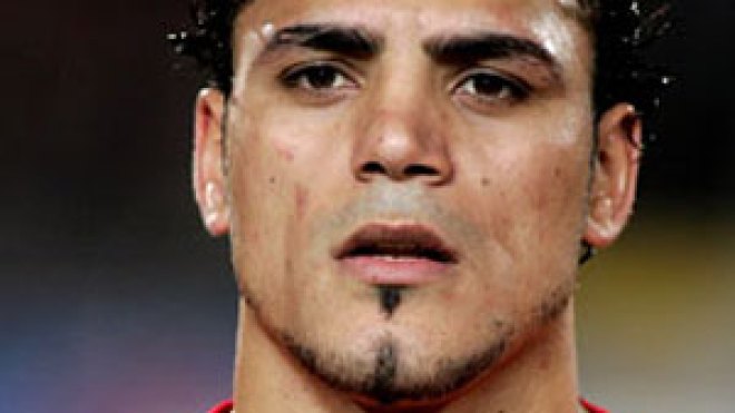 عمرو زكي “المنتخب الجزائري جيد ولن يشكل عقبة في وجوهنا”